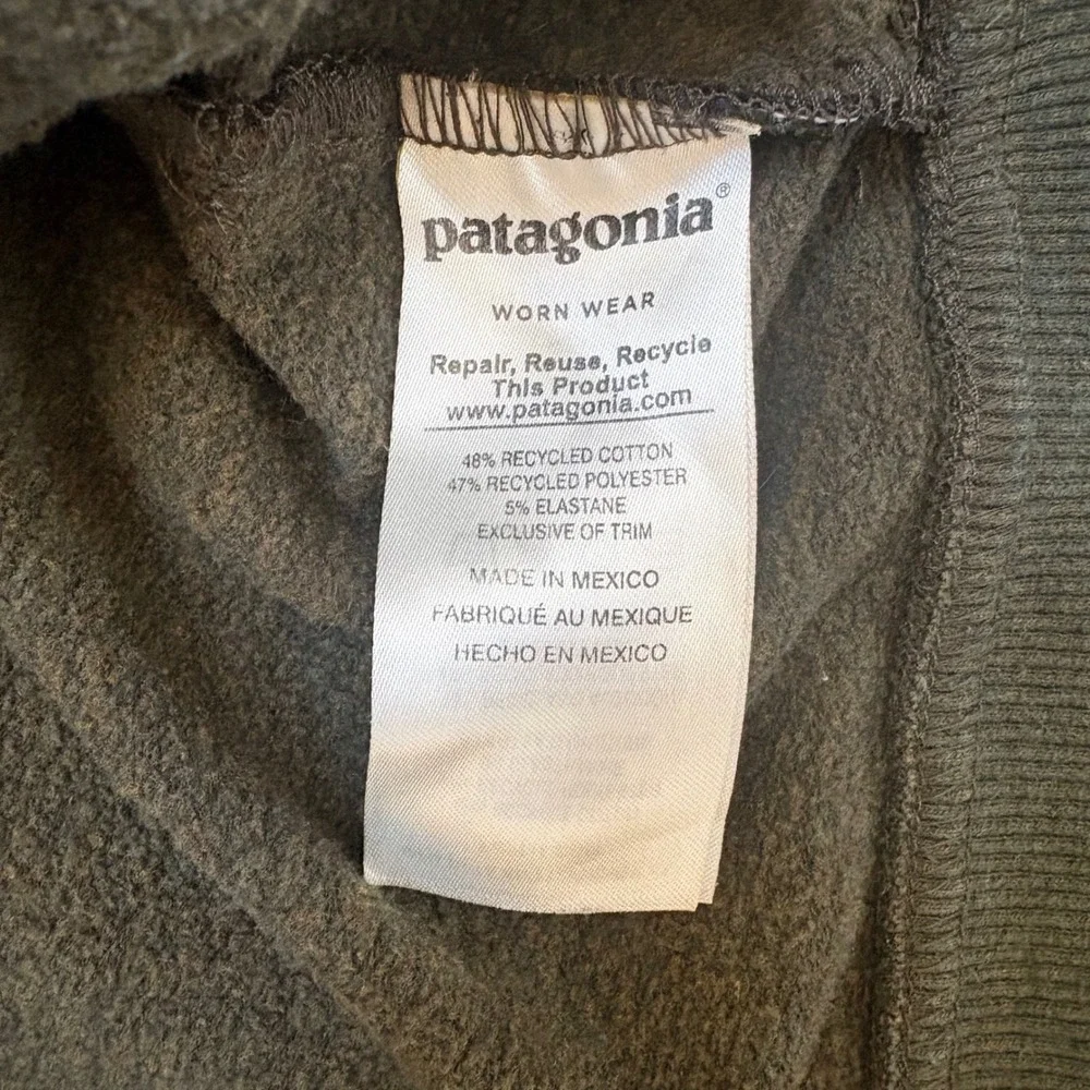 Patagonia Uprisal Hoody Mens Small‎ Green Fitz Roy Bear Graphic STY39539 FA18
